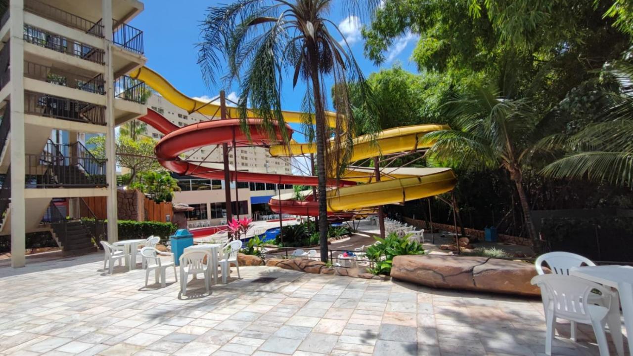 Golden Dolphin Gd - Suite 4 Adultos E 1 Crianca Ate 5 Anos Caldas Novas Kültér fotó